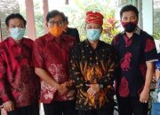 Calon Wakil Gubernur Bartholomues Silaturahmi ke Ketua Umum Sinode GKST