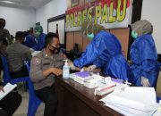 Personil Pengamanan TPS Polres Palu Rapid Test