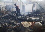 Dua Rumah Ludes Terbakar di Palu, Pemilik Selamat dengan Baju di Badan