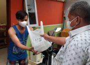 Prihatin Isoman di Kos-Kosan, Wakil Ketua DPRD Sulteng Ikut Jadi Kurir Makanan
