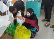 12 Mahasiswa Unismuh Jadi Relawan Roa Jaga Roa Bantu Warga Isoman
