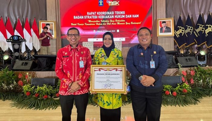Kanwil Kemenkumham Sulteng Raih Penghargaan Tingkat Nasional dalam Reformasi Hukum