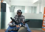 RRI Palu Kini Punya Penyiar Om Kota Yang Baru. Ini Sosoknya