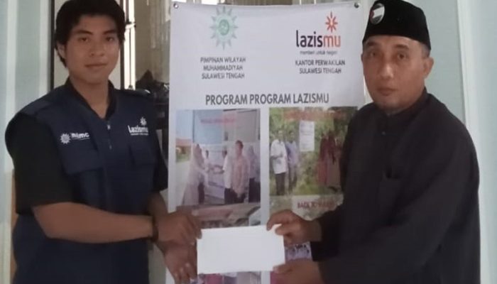 Hasil Kotak Amal Jumat Masjid Babul Awwabin Seluruhnya diserahkan Untuk Korban Banjir Parimo