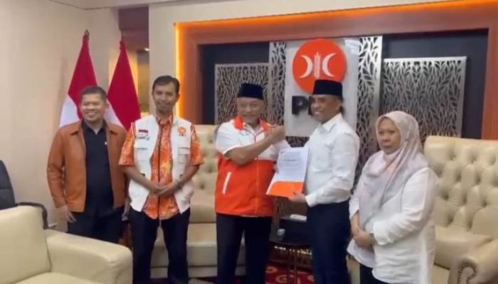 PKS Resmi Usung Anwar Hafid-Reny Lamadjido di Pilgub Sulteng 2024
