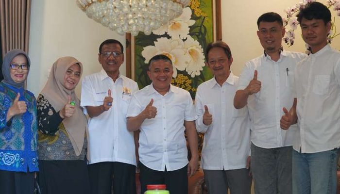 Kadin Indonesia Serahkan Fasilitas UMKM ke Pemkot Palu