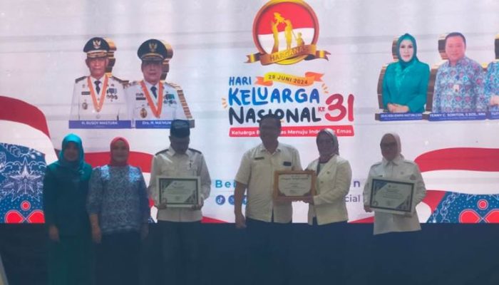 Pemkot Palu Raih Dua Penghargaan Bidang Kependudukan