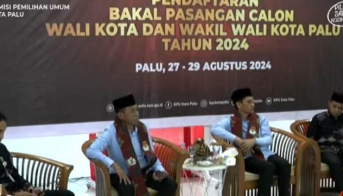 Pasangan Handal Jadi Pendaftar Pertama di KPU Palu