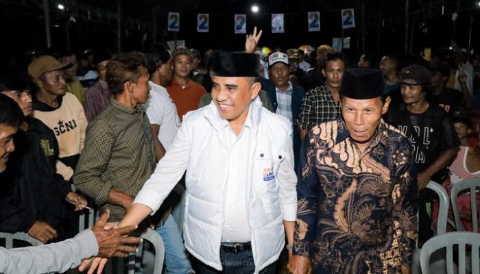 Anwar Hafid Janji Perbaiki Jalan di Desa Lombok Parimo