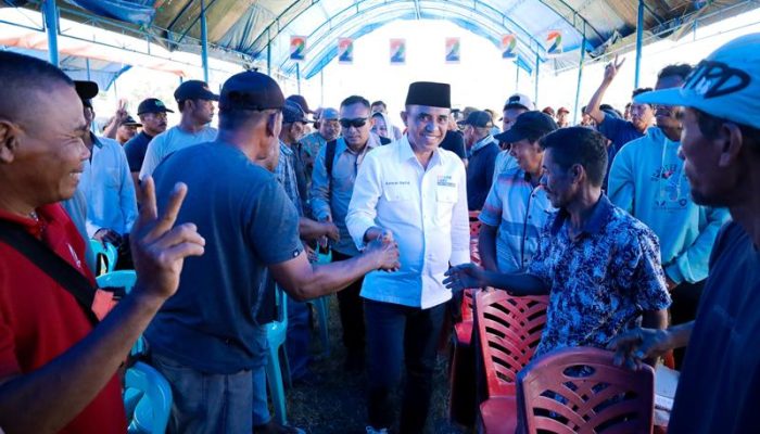 Kampanye di Sidomukti, Anwar Hafid Siapkan Solusi Bagi Sarjana Pengangguran di Desa