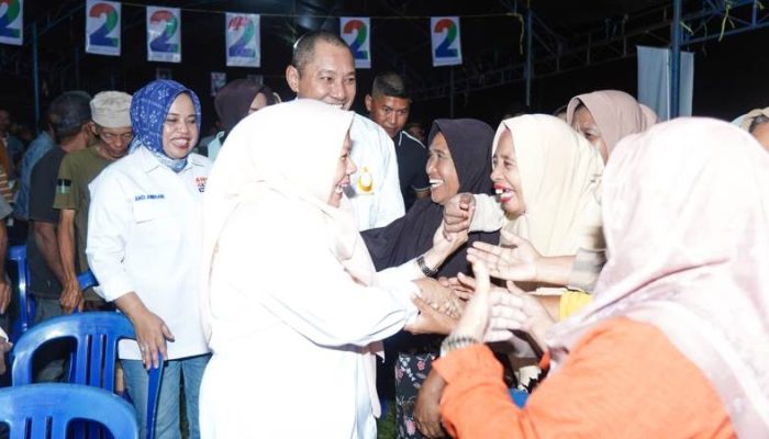 Warga Pevunu Sigi Antusias Sambut Kedatangan dr Reny Lamadjido