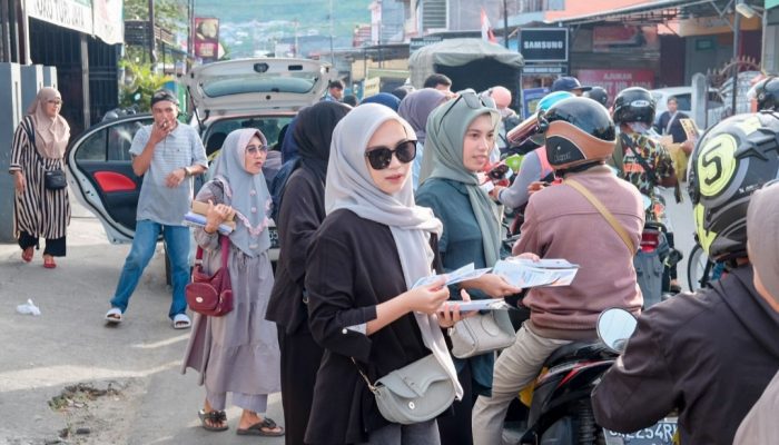 Milenial Luwuk BERANI Tebar Kepedulian Sambil Gaungkan Visi Pemimpin Pro-Rakyat