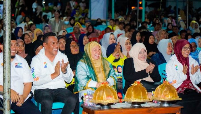 Warga Tipo Antusias Menyambut Gagasan Perubahan Yang diusung Anwar -Reny