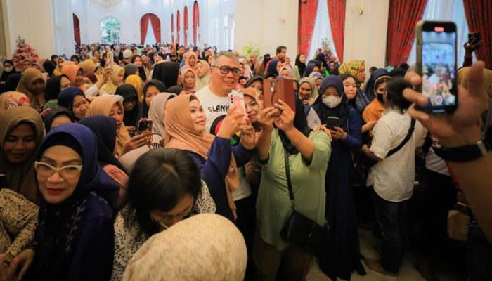 Ahmad Ali Berhasil Gaet Suara Ibu-Ibu Pelaku UMKM