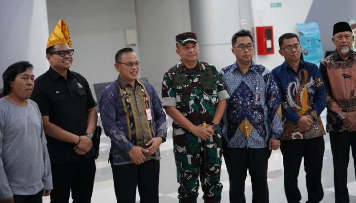 Waket MPR RI Abcandra M Akbar Bareng Komeng Dalam Kunjungan Kerja di Palu