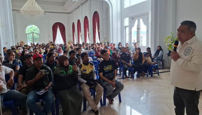 Ratusan Ojol Kembali Kediaman Ahmad Ali, Mengaku Tak Diperhatikan Pemda