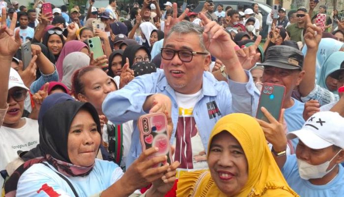 Ahmad Ali Diserbu Warga Sambo. Warga: Orang Baik Harus Didukung