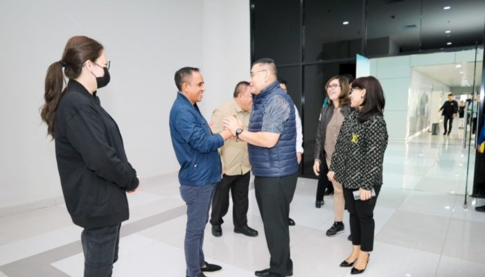 Kunjungan Kerja ke Palu, Wamen ATR/BPN disambut Anwar Hafid