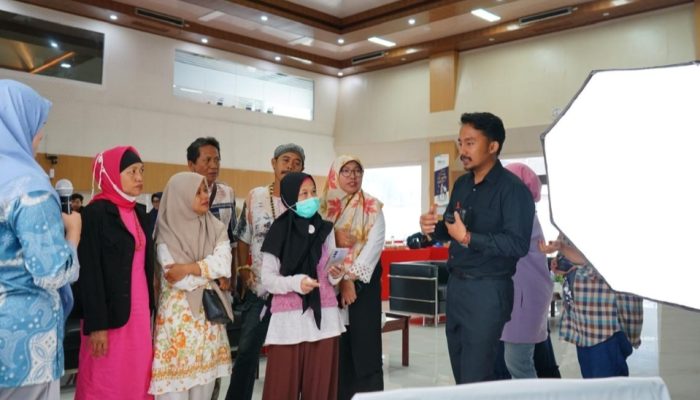 40 UMK Mitra Binaan PT Pertamina Patra Niaga Sulawesi Ikut Latihan Upskilling Product Photography
