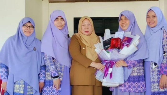 Momen Hari Ibu, Salimah Sulteng Silaturrahim Tokoh Wanita