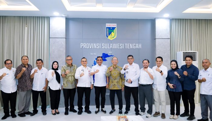 Gubernur Anwar Hafid Pimpin RUPS Tahunan PT Pembangunan Sulteng, Umumkan Pembekuan Sementara Aktivitas Perusahaan