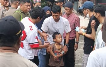 Jejak Pulang dan Berbagi di Kota Cengkeh, Zakat Mal Menteri Hukum RI Mengalir untuk Warga Tolitoli.