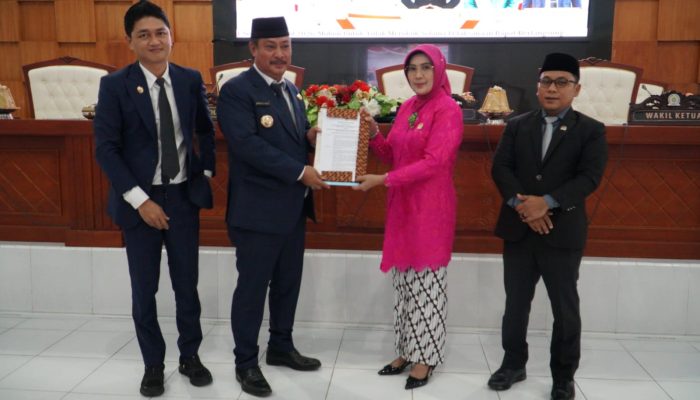 DPRD Tolitoli Gelar Paripurna, Sampaikan Rekomendasi atas LKPJ Bupati 2025