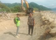 BPBD Tolitoli Bangun Tanggul Pemecah Ombak di Dusun Tubele.