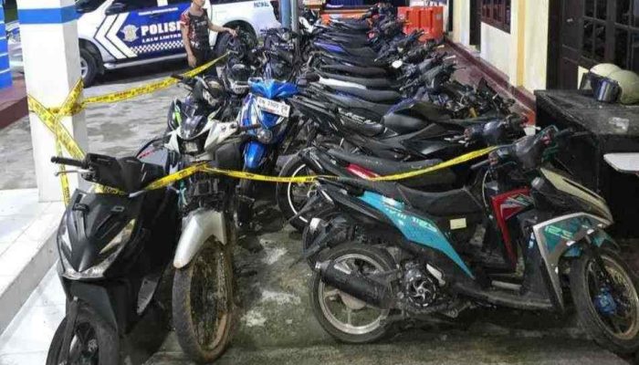 Patroli Malam Satlantas Polres Tolitoli, Jaring 26 Motor Knalpot Brong.